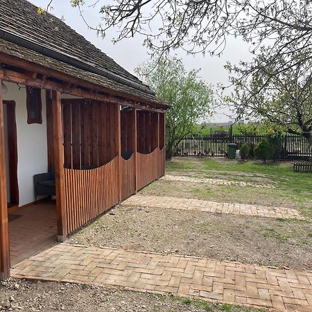 Salas Isailovi Sremska Mitrovica Bagian luar foto