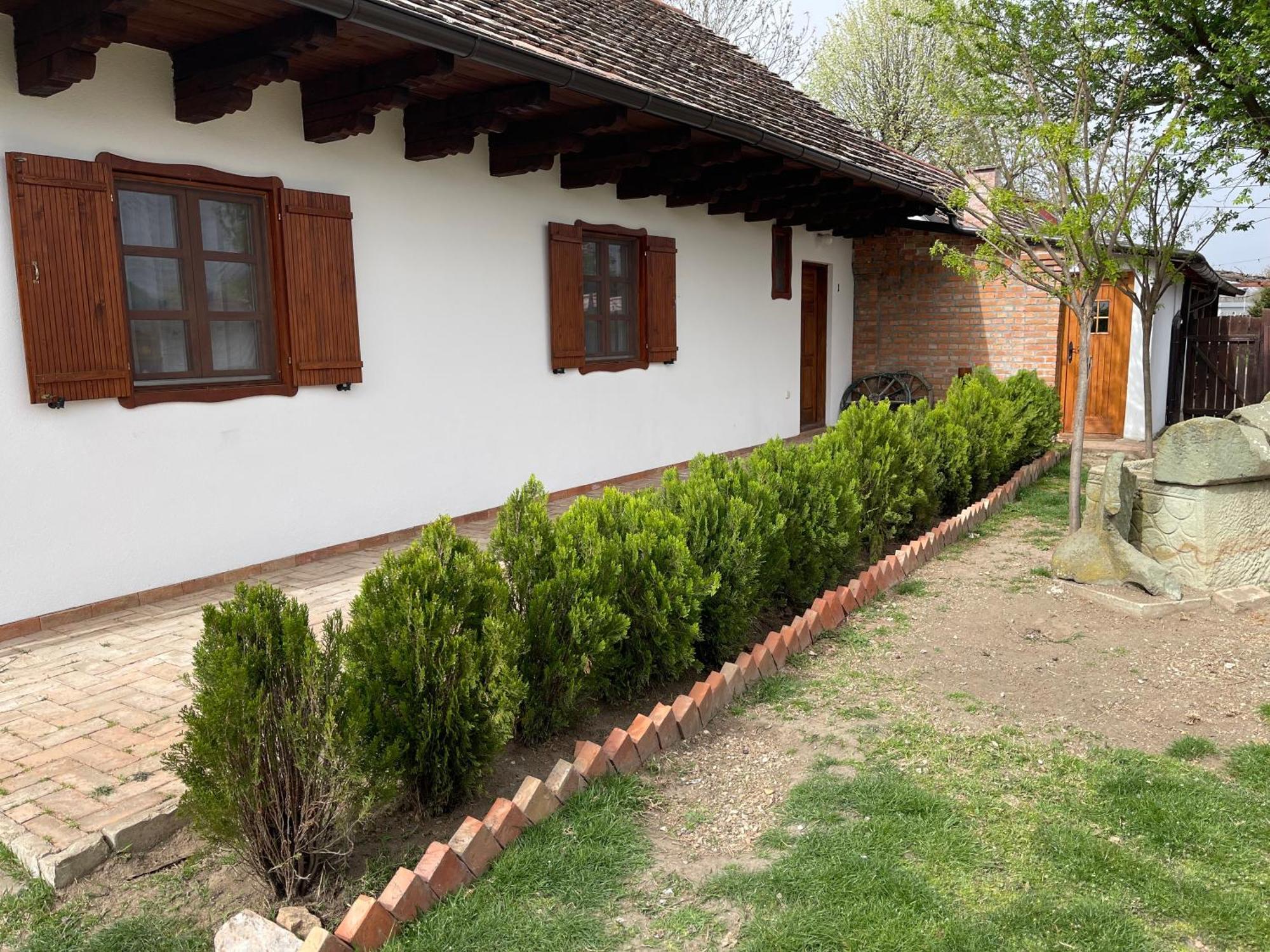 Salas Isailovi Sremska Mitrovica Bagian luar foto